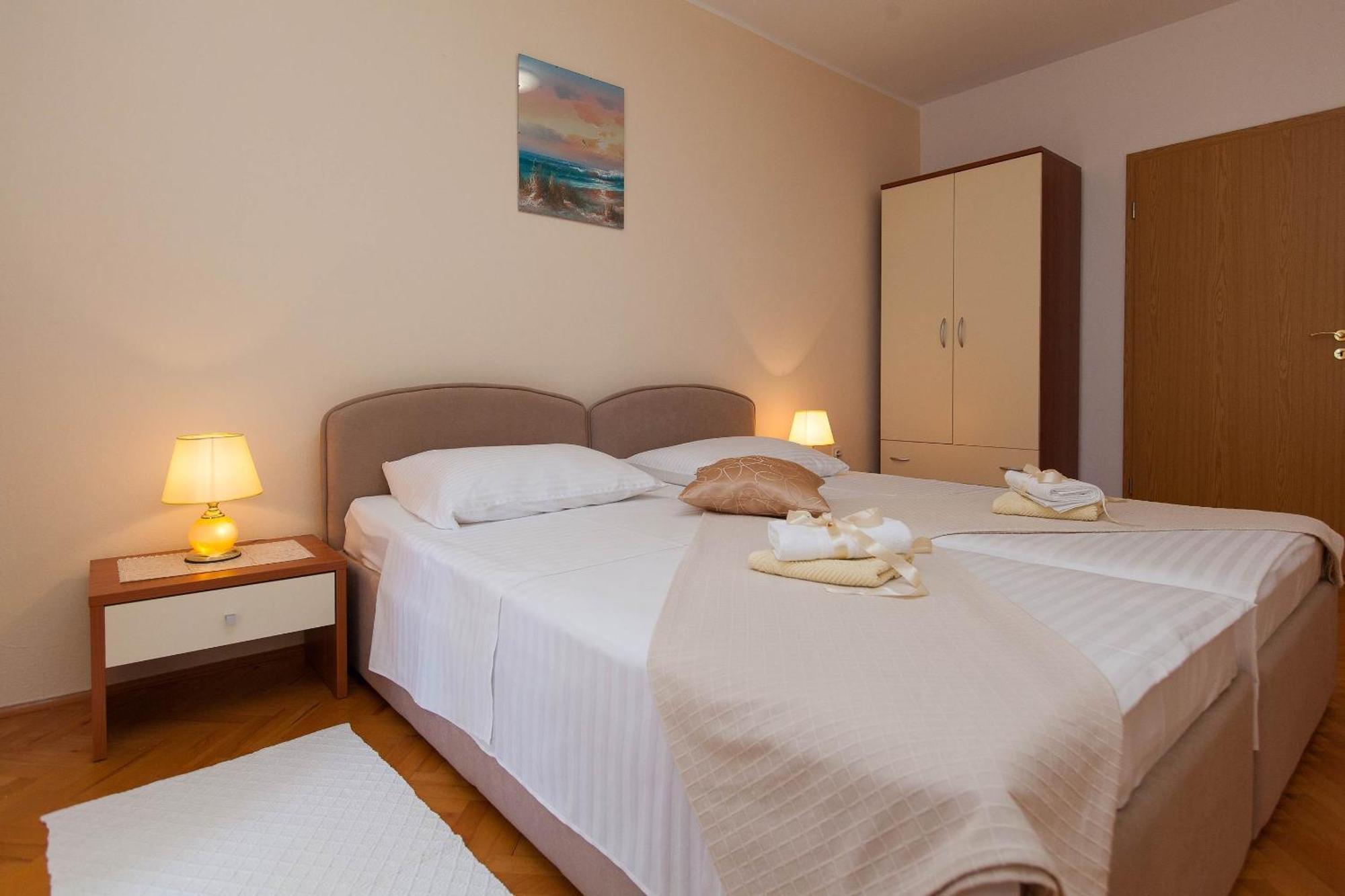 Apartments With A Parking Space Jadranovo, Crikvenica - 2377 Rom bilde