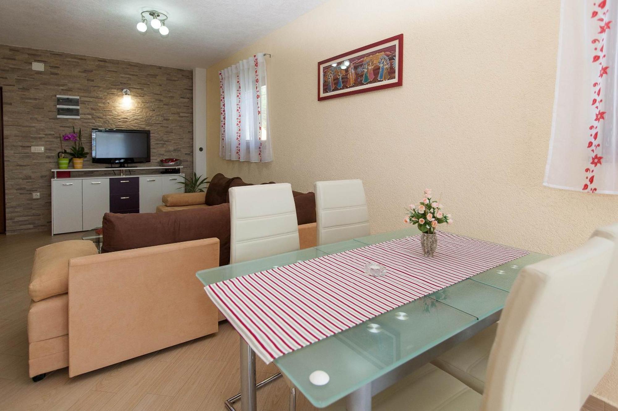 Apartments With A Parking Space Jadranovo, Crikvenica - 2377 Rom bilde